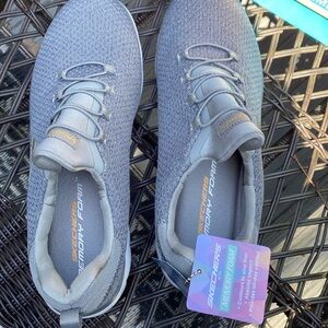 Skechers Bungee, Stretch-Fit, Slip-On Women's Sneakers, Size: 9 1/2M, NWT